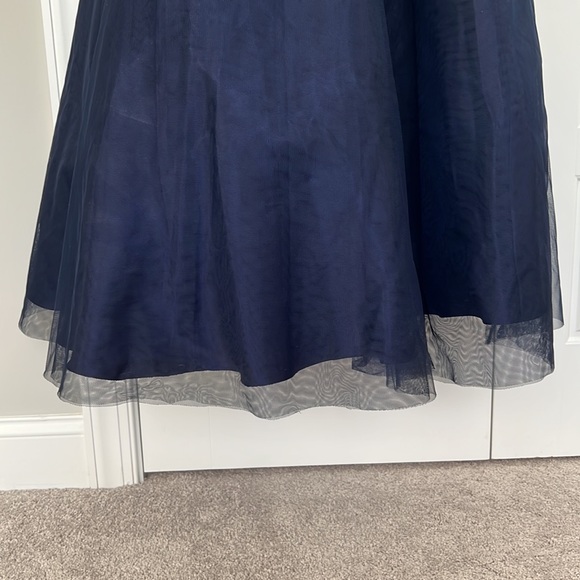 XSCAPE Evening Gown Size 6 - Picture 4 of 9